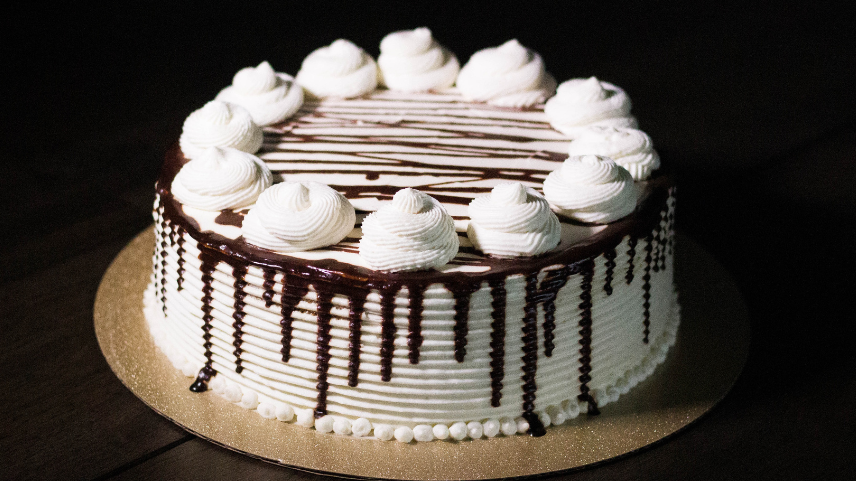 Why Online Birthday Cake Delivery Is the Smart Choice Today